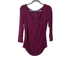 White House Black Market Top Womens M Burgundy Ruched Sides Button Accent Preppy
